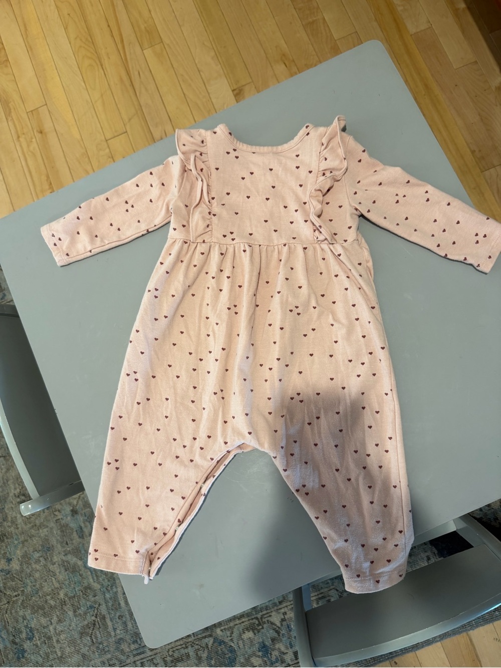 BabyGap Pink Heart-Print Ruffle One-Piece for Kids Size 6-12 mo